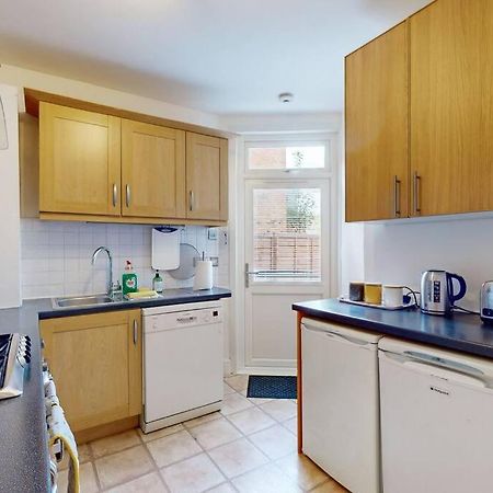 Spacious 2Bd Apartment Cricklewood Londra Exterior foto
